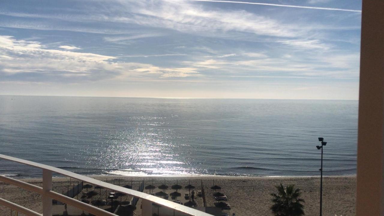Apartamento En Primera Linea/Beachfront Apartment Fuengirola Εξωτερικό φωτογραφία