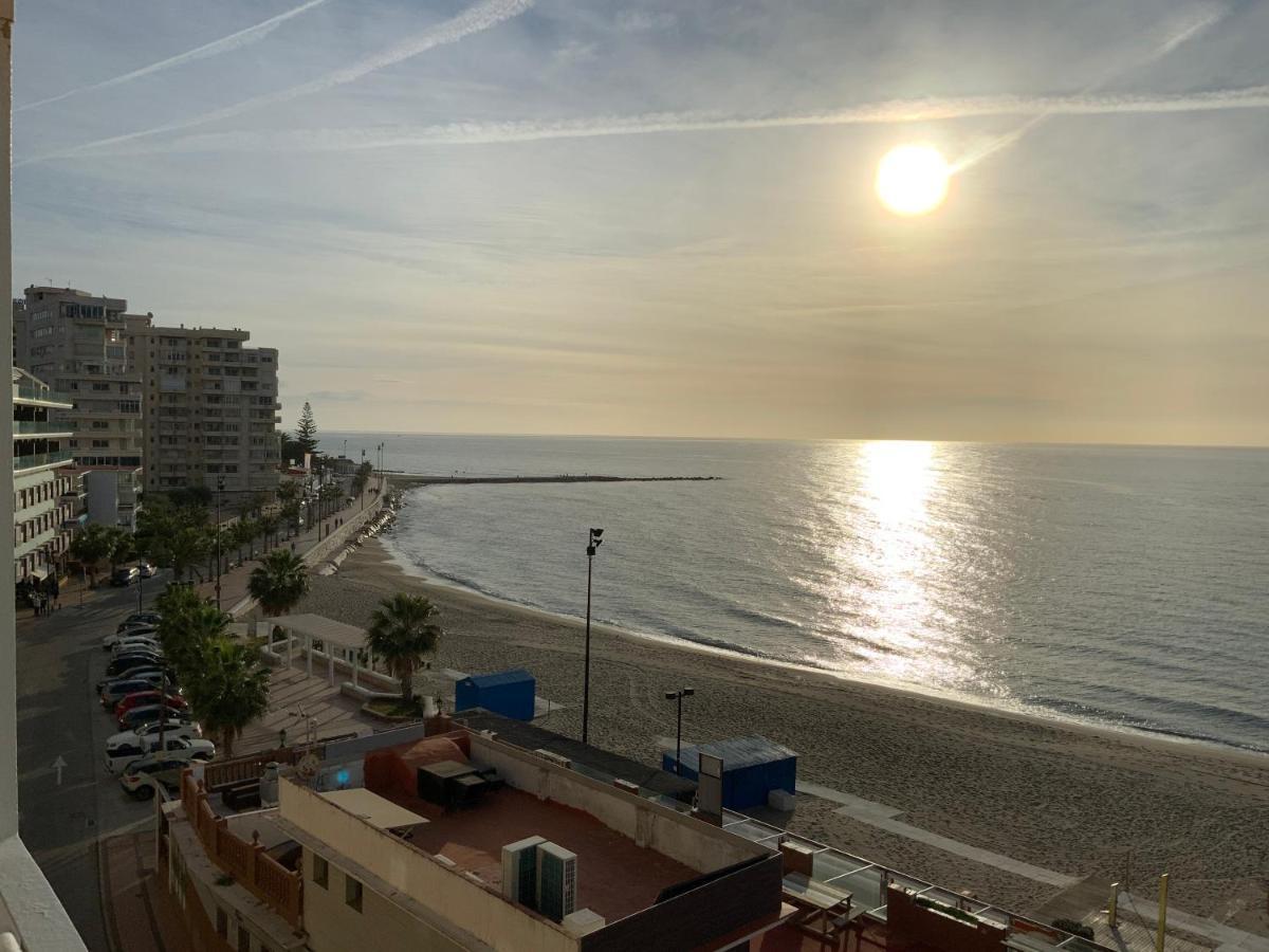 Apartamento En Primera Linea/Beachfront Apartment Fuengirola Εξωτερικό φωτογραφία
