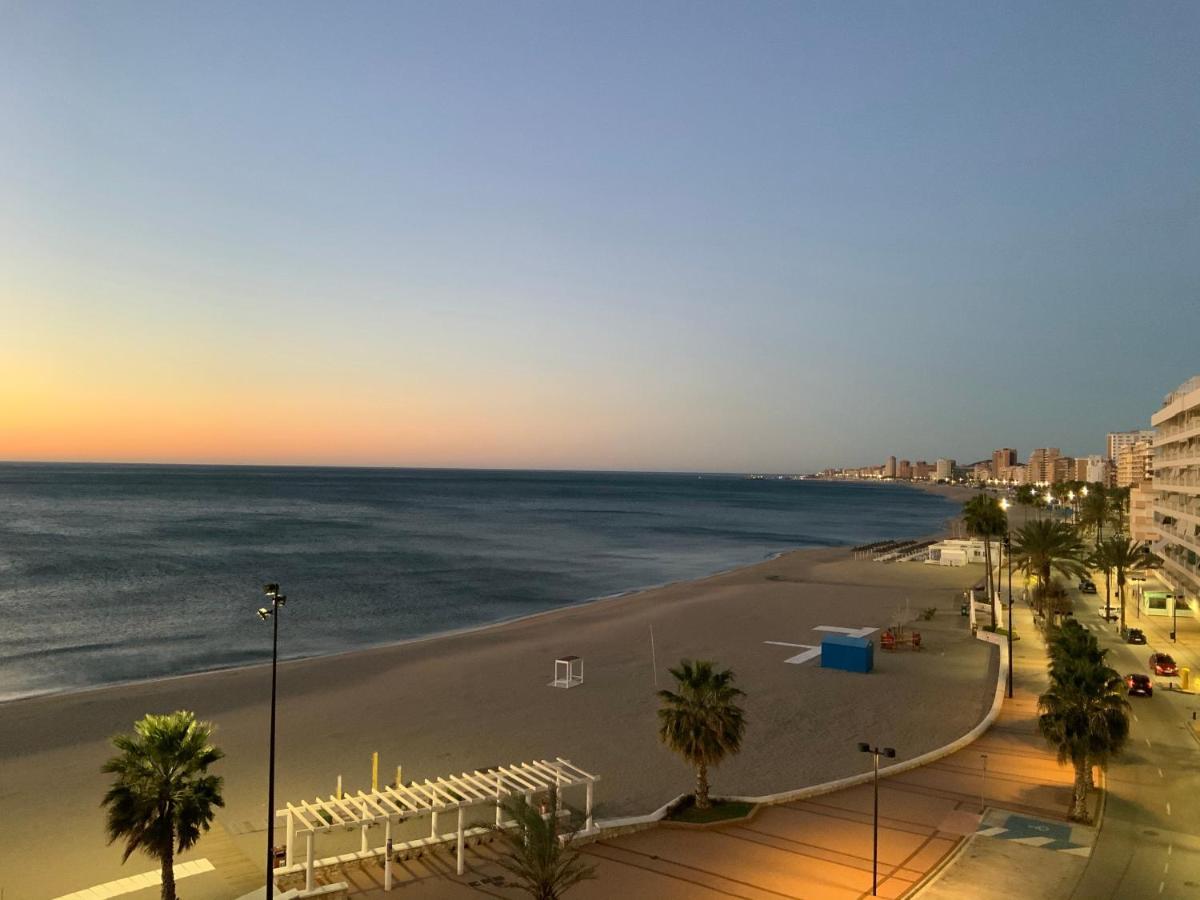 Apartamento En Primera Linea/Beachfront Apartment Fuengirola Εξωτερικό φωτογραφία