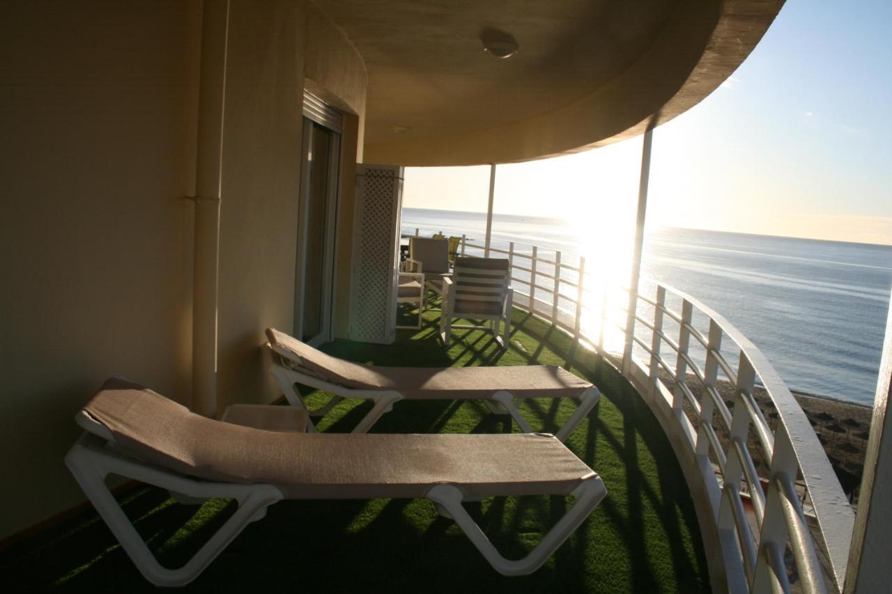 Apartamento En Primera Linea/Beachfront Apartment Fuengirola Εξωτερικό φωτογραφία