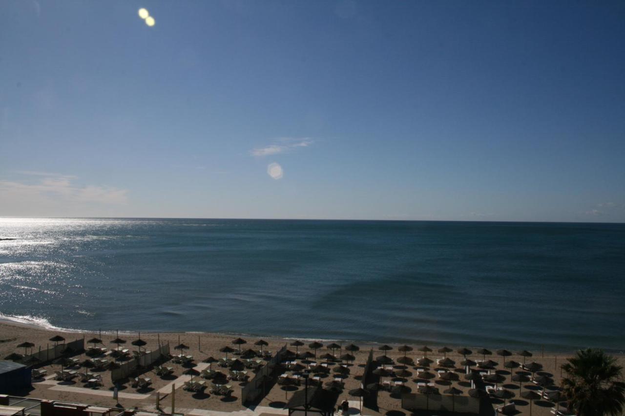Apartamento En Primera Linea/Beachfront Apartment Fuengirola Εξωτερικό φωτογραφία
