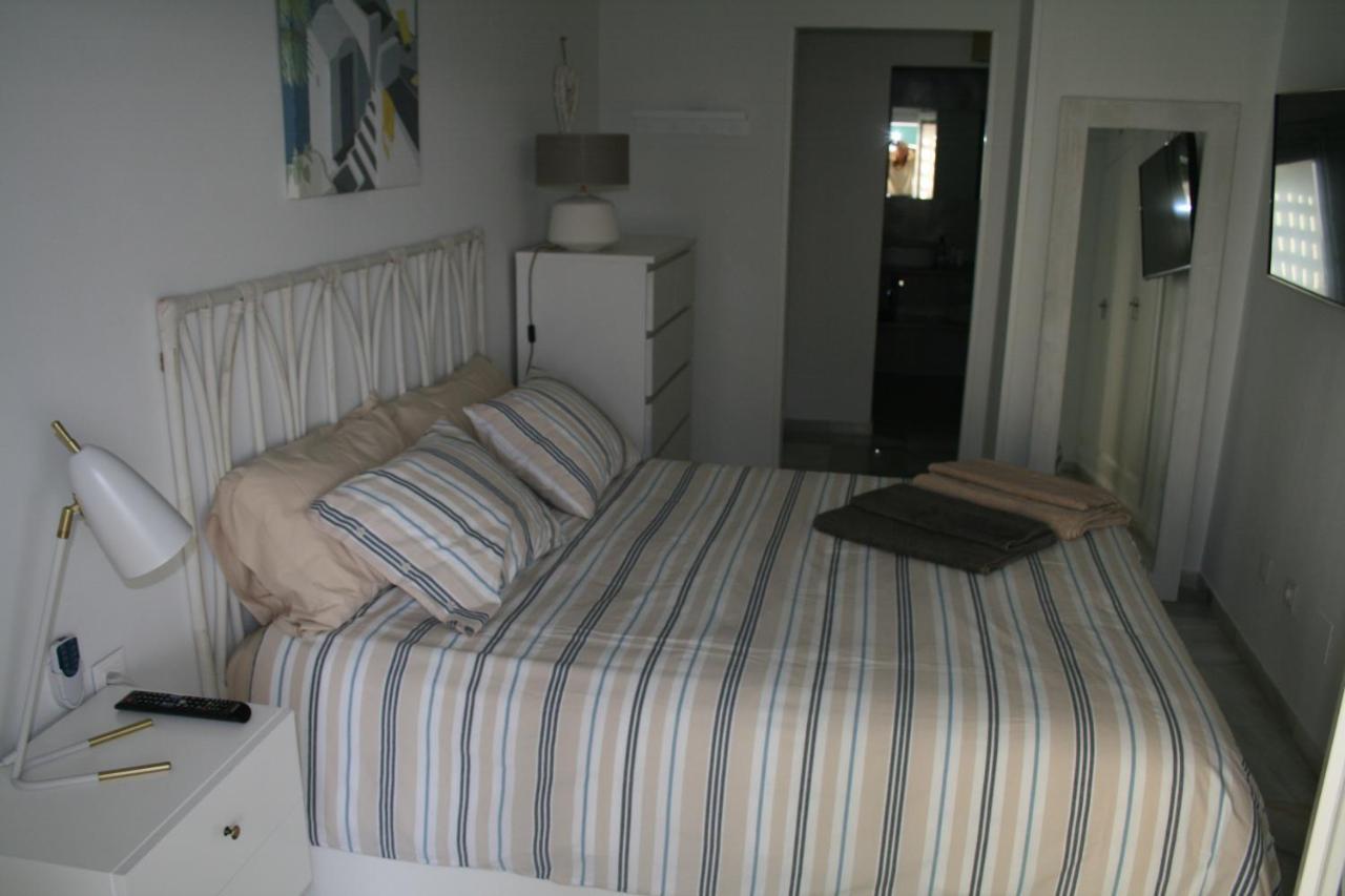 Apartamento En Primera Linea/Beachfront Apartment Fuengirola Εξωτερικό φωτογραφία