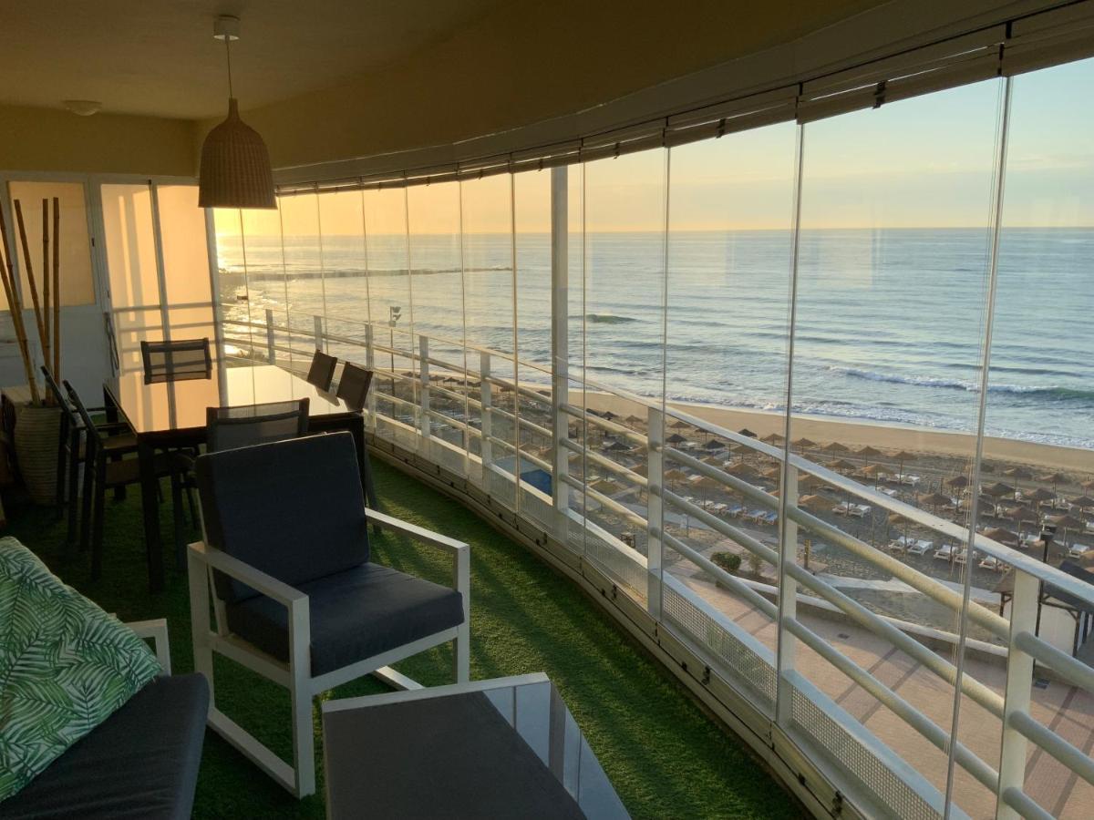 Apartamento En Primera Linea/Beachfront Apartment Fuengirola Εξωτερικό φωτογραφία