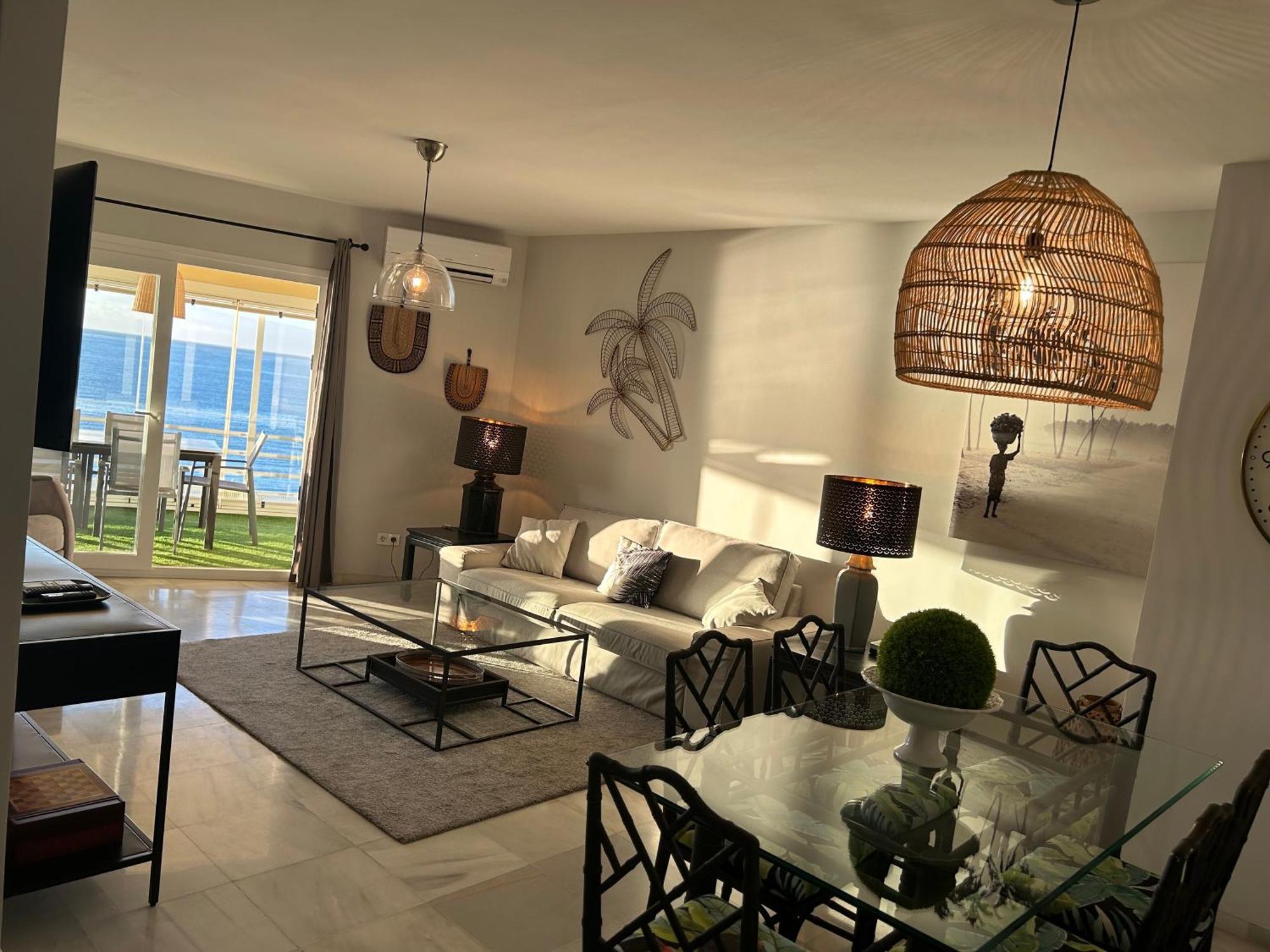 Apartamento En Primera Linea/Beachfront Apartment Fuengirola Εξωτερικό φωτογραφία