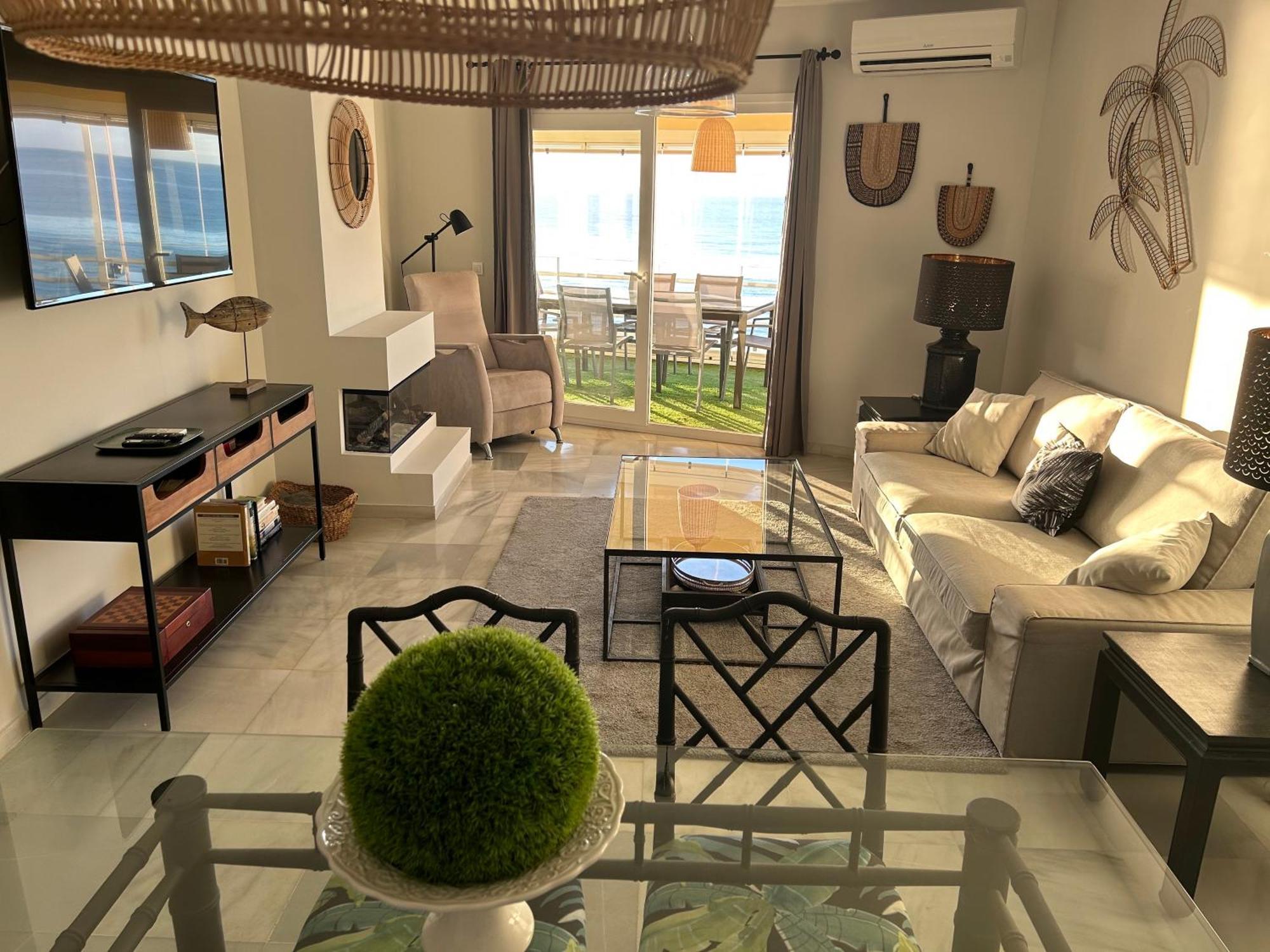 Apartamento En Primera Linea/Beachfront Apartment Fuengirola Εξωτερικό φωτογραφία