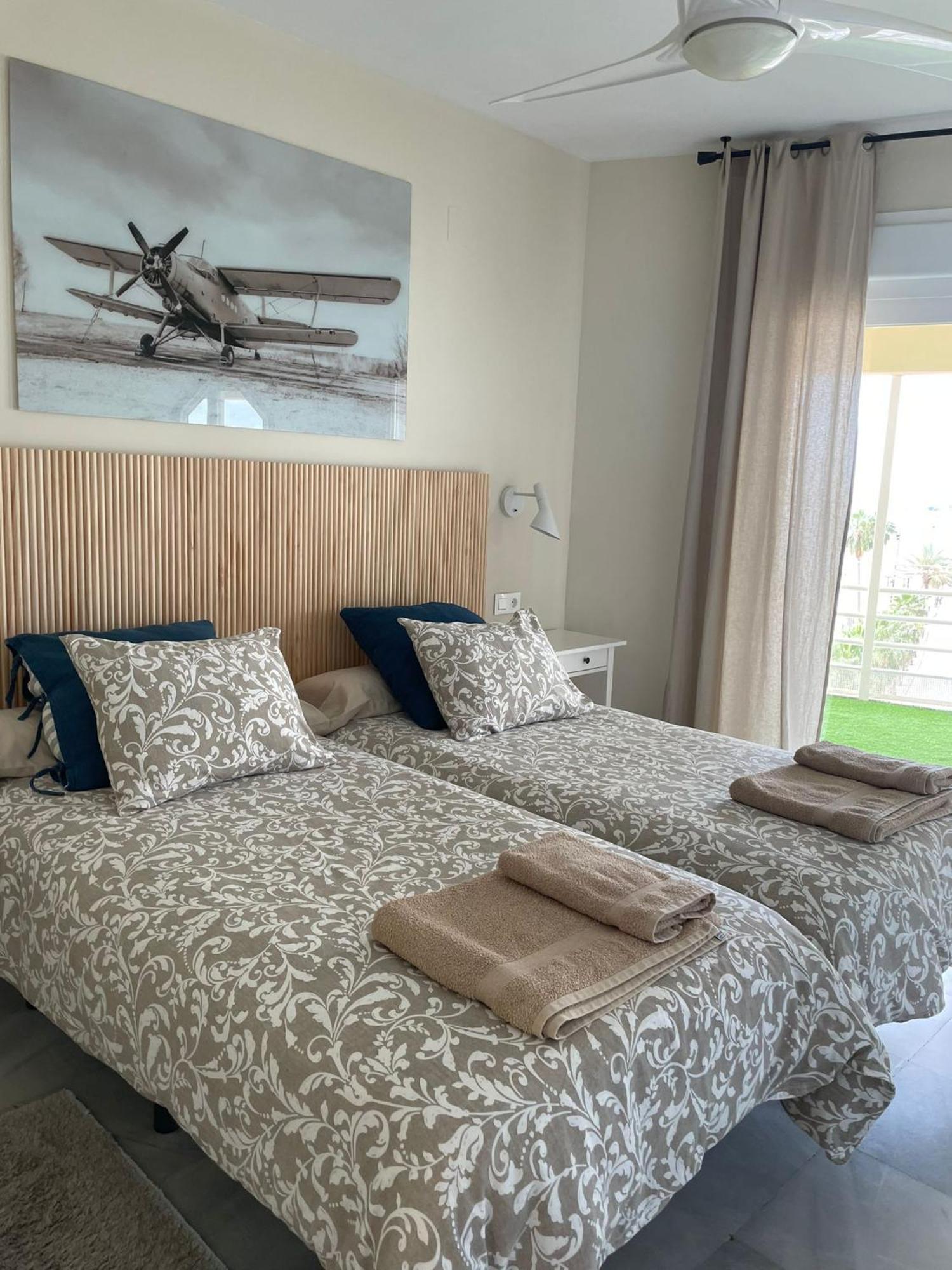 Apartamento En Primera Linea/Beachfront Apartment Fuengirola Εξωτερικό φωτογραφία