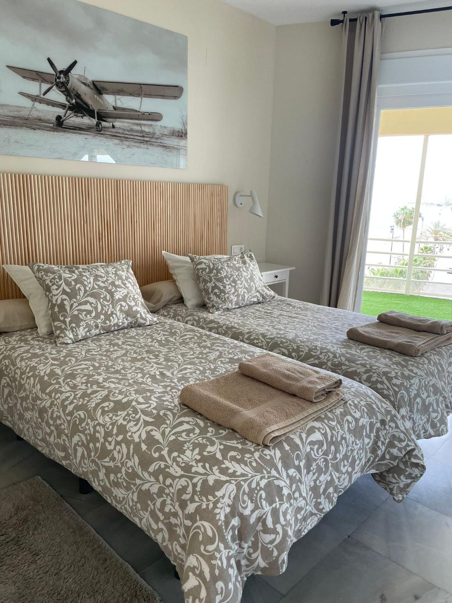 Apartamento En Primera Linea/Beachfront Apartment Fuengirola Εξωτερικό φωτογραφία